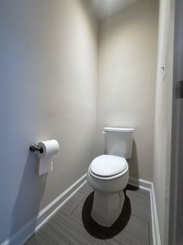 20674 DUXBURY TER, Ashburn, VA 20147