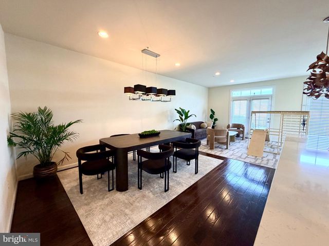 20674 DUXBURY TER, Ashburn, VA 20147