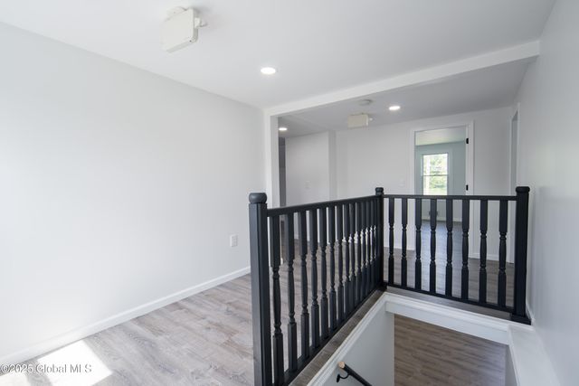 135 Freemans Bridge Road, Glenville, NY 12302