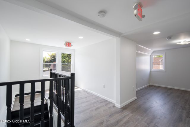 135 Freemans Bridge Road, Glenville, NY 12302