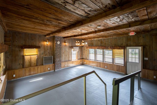 135 Freemans Bridge Road, Glenville, NY 12302