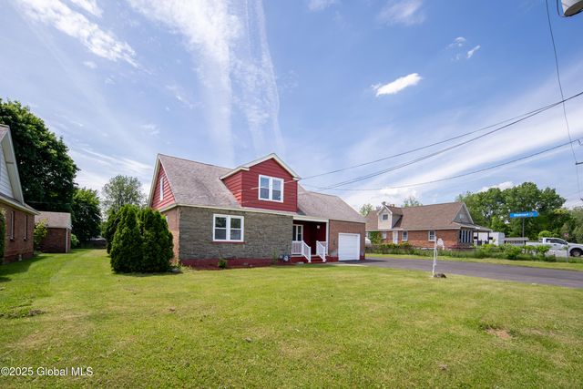 135 Freemans Bridge Road, Glenville, NY 12302