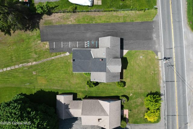 135 Freemans Bridge Road, Glenville, NY 12302