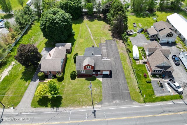 135 Freemans Bridge Road, Glenville, NY 12302