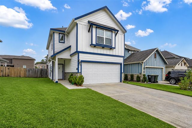 132 Camelot Place Court, Conroe, TX 77304