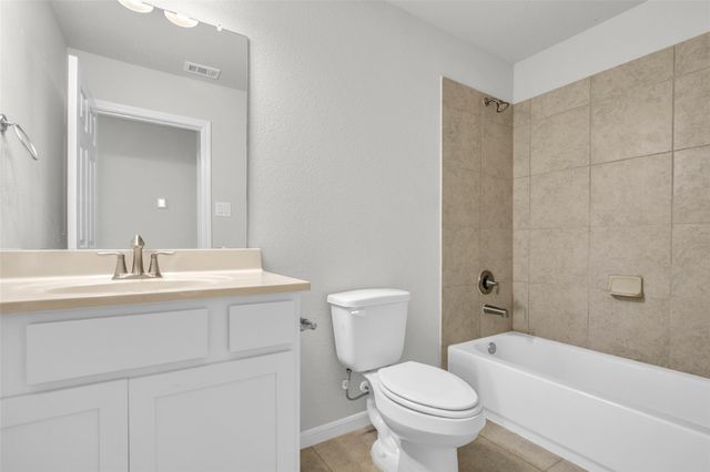 132 Camelot Place Court, Conroe, TX 77304