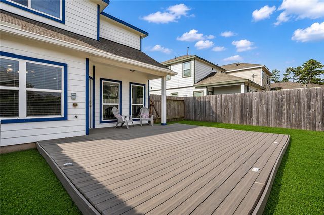 132 Camelot Place Court, Conroe, TX 77304