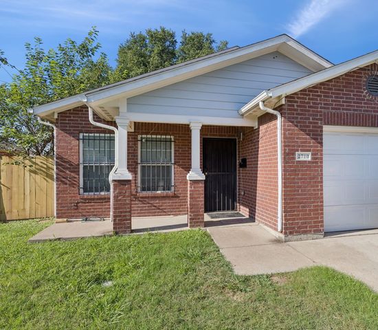 2710 Silkwood Street, Dallas, TX 75215