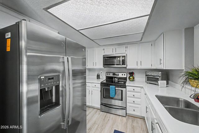 4810 E KOSO Court, Phoenix, AZ 85044