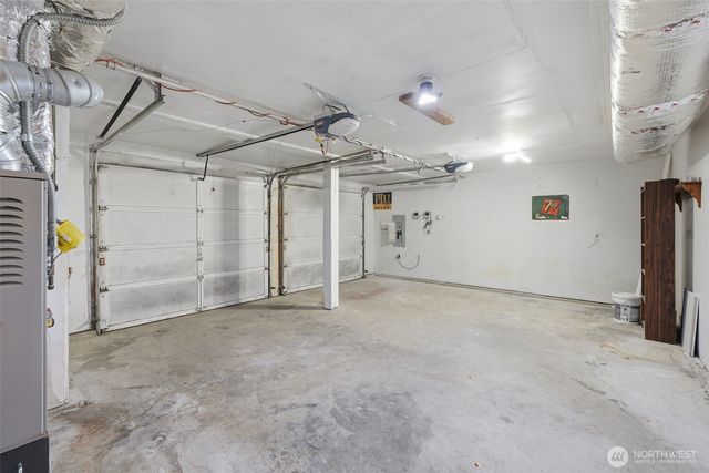 9702 159th Street Ct E, Puyallup, WA 98375