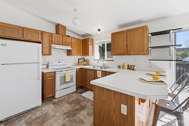 9702 159th Street Ct E, Puyallup, WA 98375