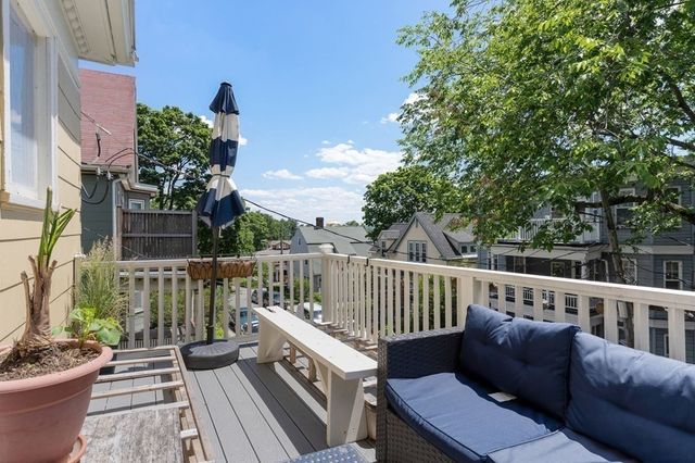10-12 Castlerock 2, Boston, MA 02125