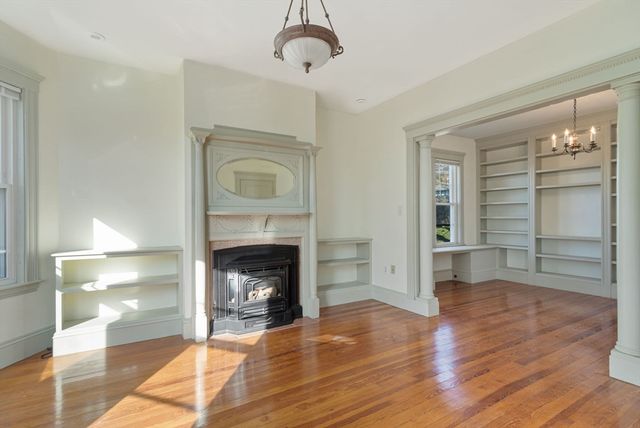 10-12 Castlerock 2, Boston, MA 02125