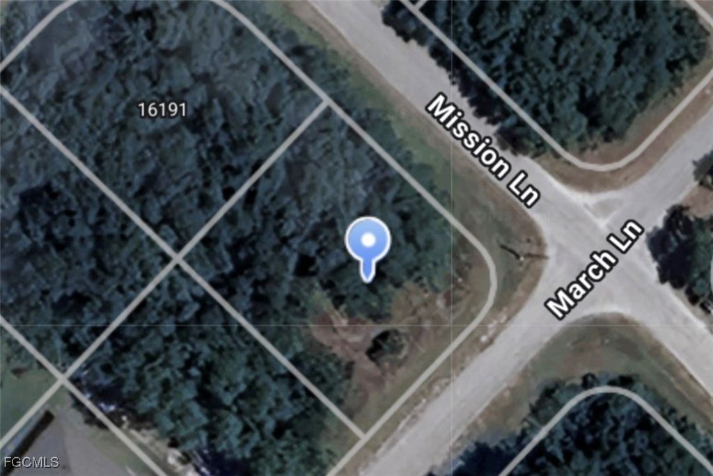 March LN, Labelle, FL 33935