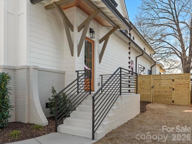 205 Sylvania Avenue, Charlotte, NC 28206