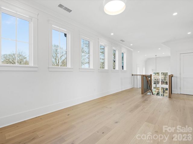 205 Sylvania Avenue, Charlotte, NC 28206