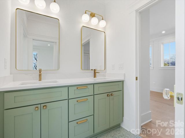 205 Sylvania Avenue, Charlotte, NC 28206