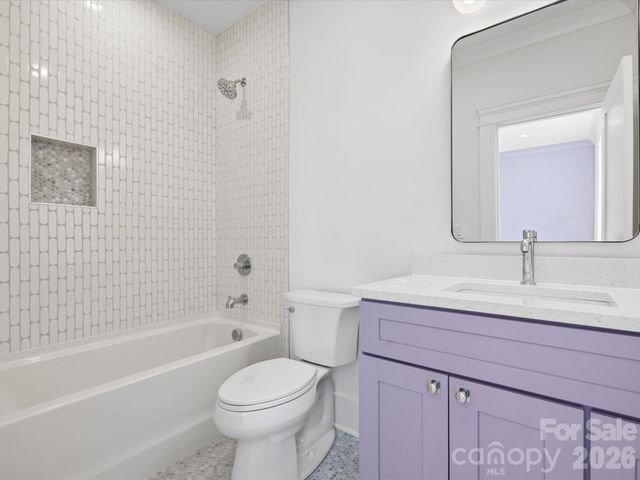 205 Sylvania Avenue, Charlotte, NC 28206