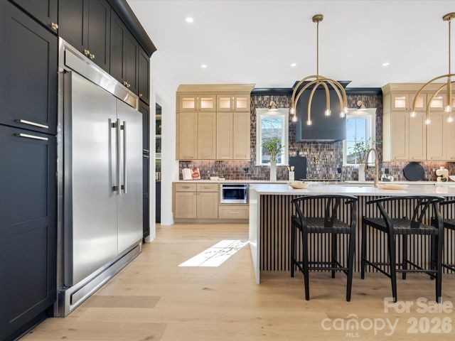 205 Sylvania Avenue, Charlotte, NC 28206