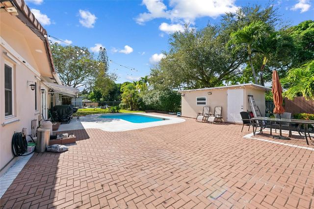 4010 CORAL SPRINGS Drive, Coral Springs, FL 33065