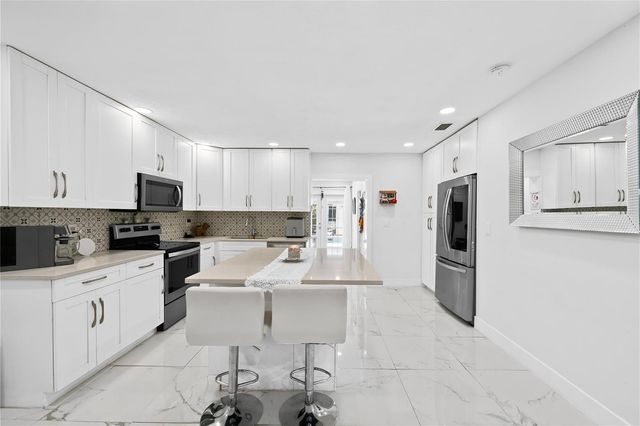 4010 CORAL SPRINGS Drive, Coral Springs, FL 33065