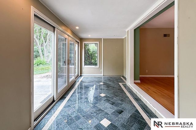 437 S 90th Street, Omaha, NE 68114