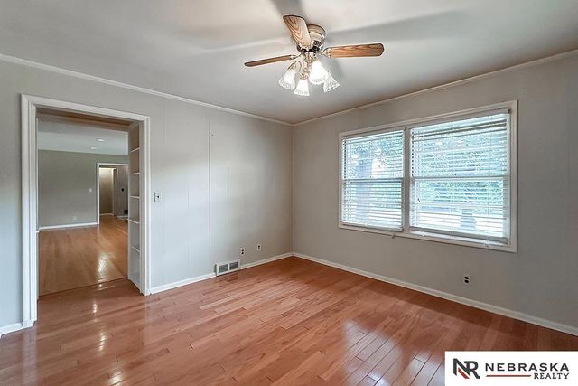 437 S 90th Street, Omaha, NE 68114