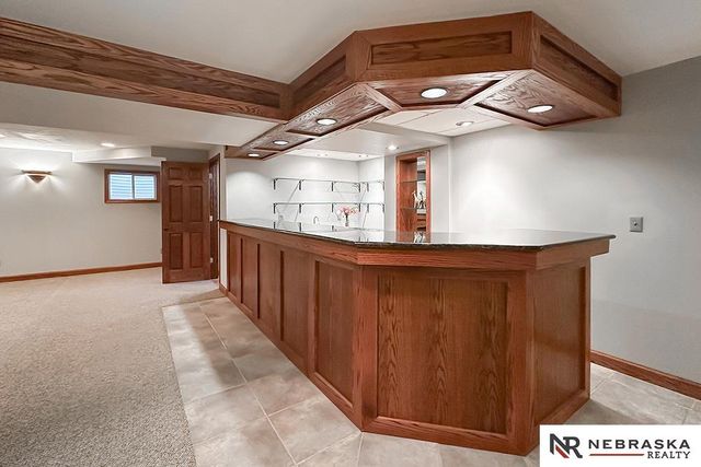 437 S 90th Street, Omaha, NE 68114