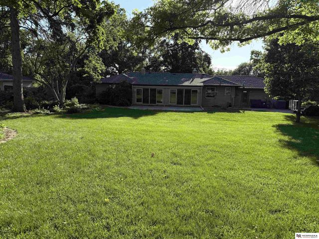 437 S 90th Street, Omaha, NE 68114