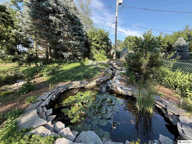 437 S 90th Street, Omaha, NE 68114