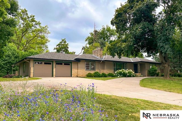 437 S 90th Street, Omaha, NE 68114