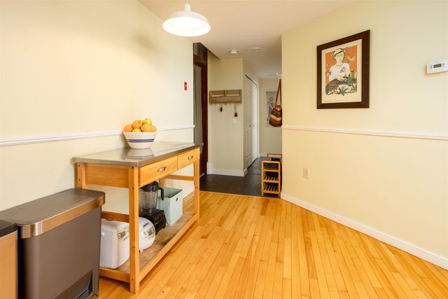 67 Union St Apt 1D, Winooski, VT 05404