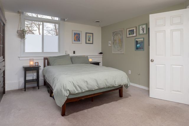 67 Union St Apt 1D, Winooski, VT 05404