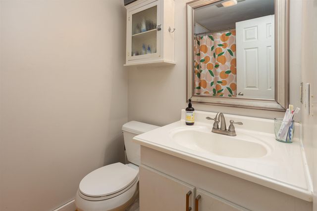 67 Union St Apt 1D, Winooski, VT 05404