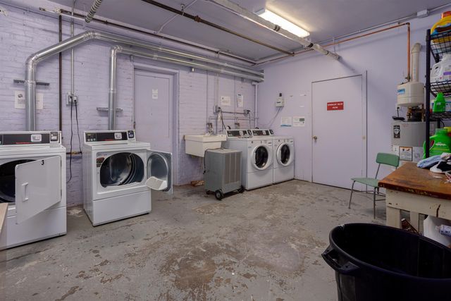 67 Union St Apt 1D, Winooski, VT 05404