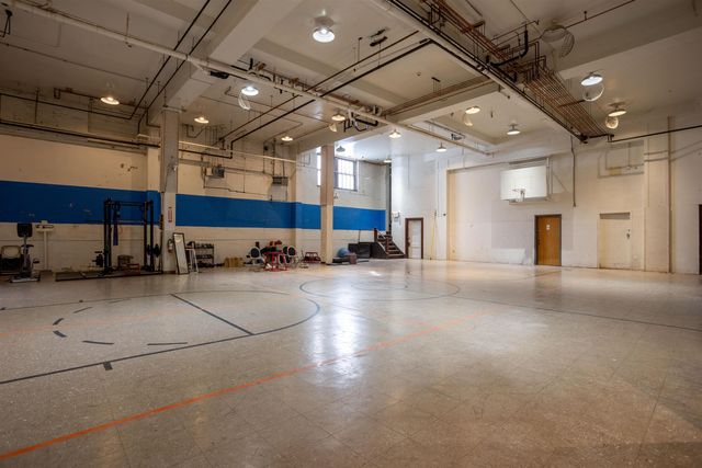 67 Union St Apt 1D, Winooski, VT 05404