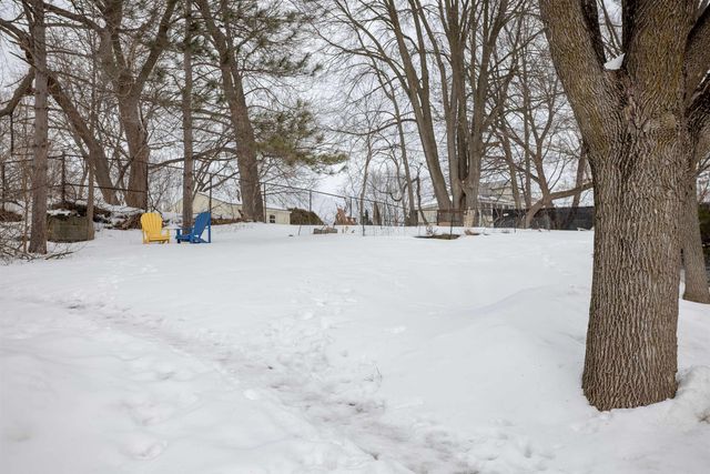 67 Union St Apt 1D, Winooski, VT 05404