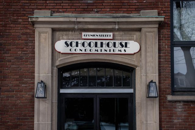 67 Union St Apt 1D, Winooski, VT 05404