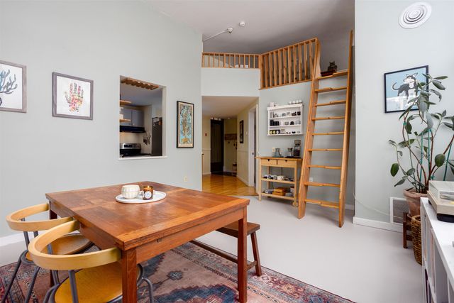 67 Union St Apt 1D, Winooski, VT 05404