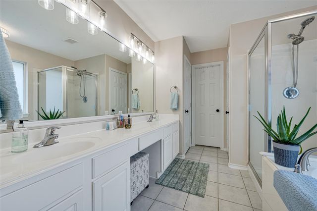 4102 Caneshaw Drive, Pearland, TX 77584