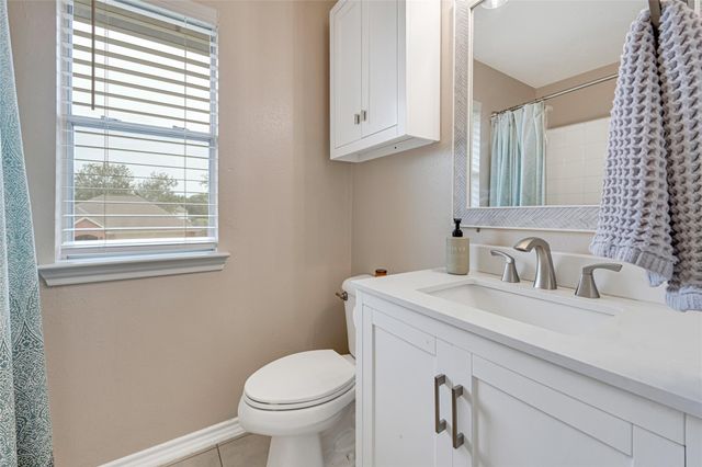 4102 Caneshaw Drive, Pearland, TX 77584