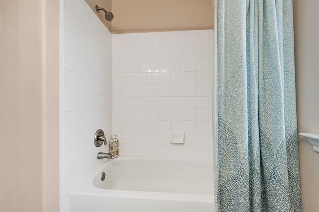 4102 Caneshaw Drive, Pearland, TX 77584