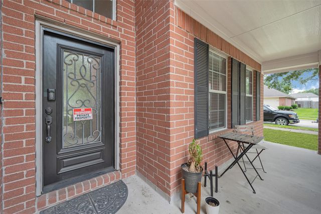 4102 Caneshaw Drive, Pearland, TX 77584