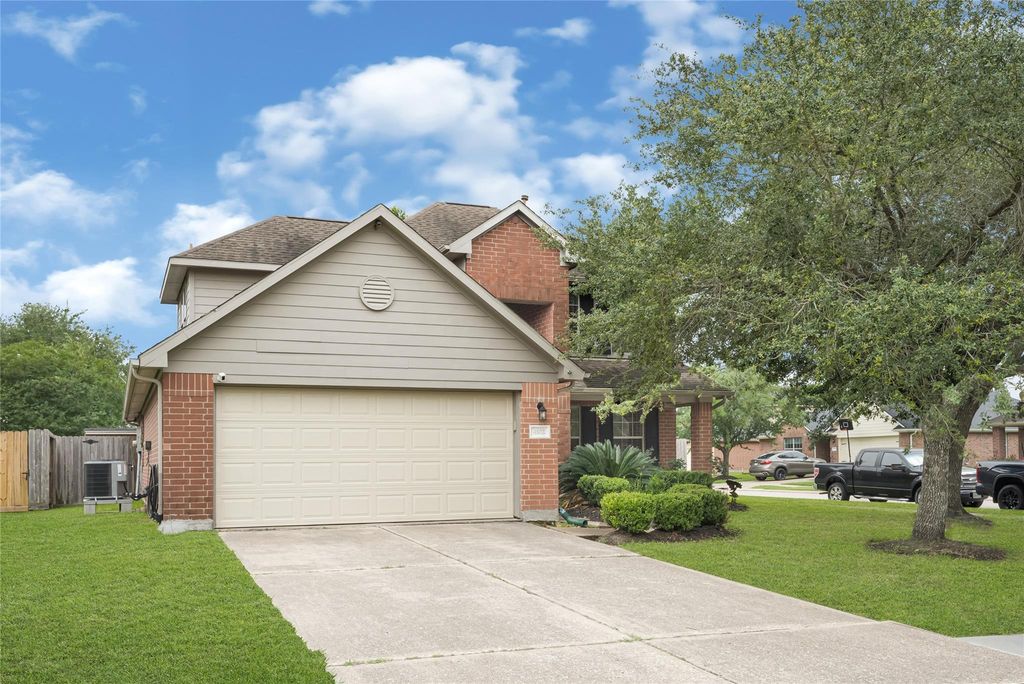 4102 Caneshaw Drive, Pearland, TX 77584