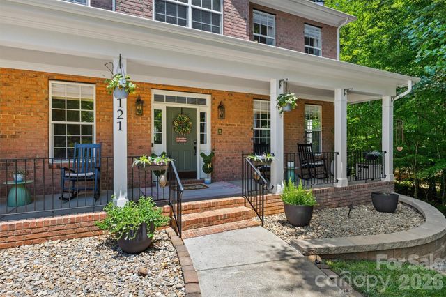 121 Isle Run Drive, Mooresville, NC 28117