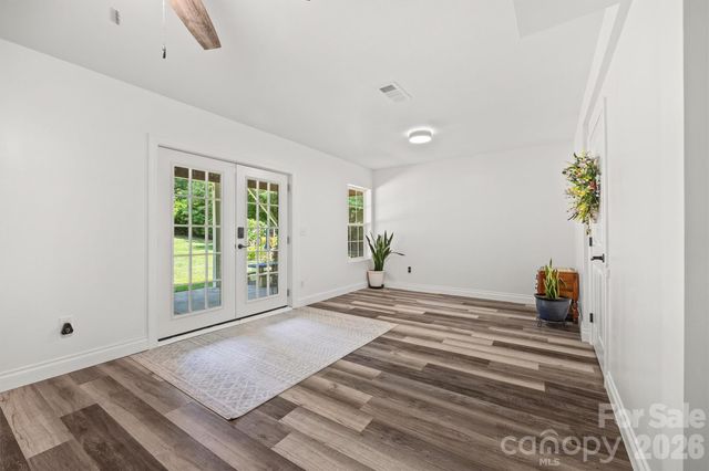 121 Isle Run Drive, Mooresville, NC 28117