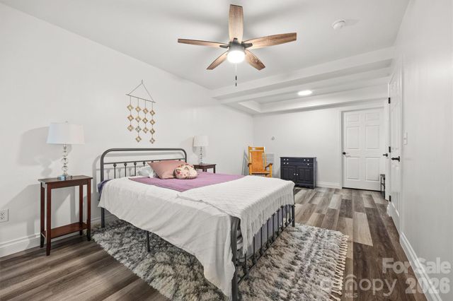 121 Isle Run Drive, Mooresville, NC 28117