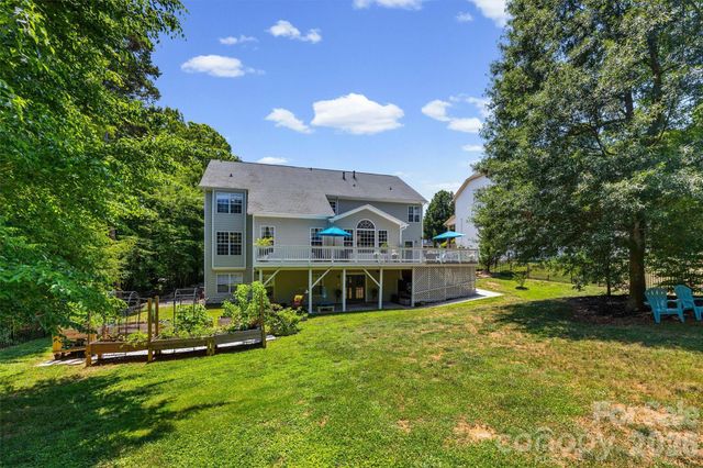 121 Isle Run Drive, Mooresville, NC 28117