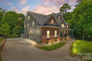 121 Isle Run Drive, Mooresville, NC 28117
