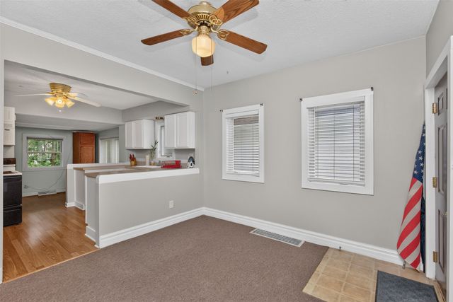618 Loomis Avenue, Des Moines, IA 50315
